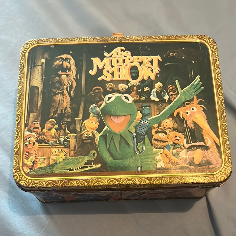 1978 Muppets lunch box with matching thermos